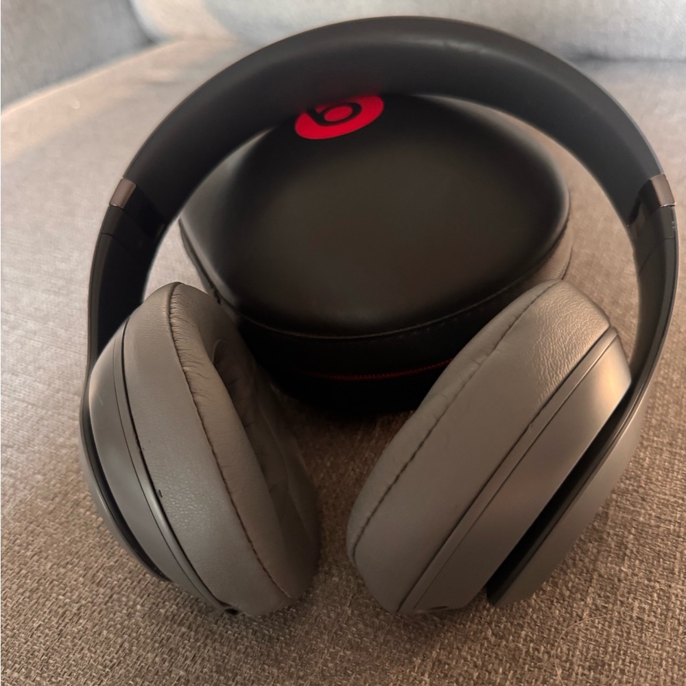 Beats Gray Wireless Headphones